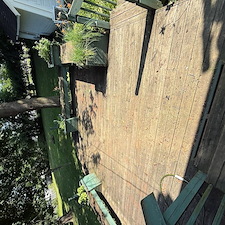 Deck-cleaning-in-Belleville-MI 1